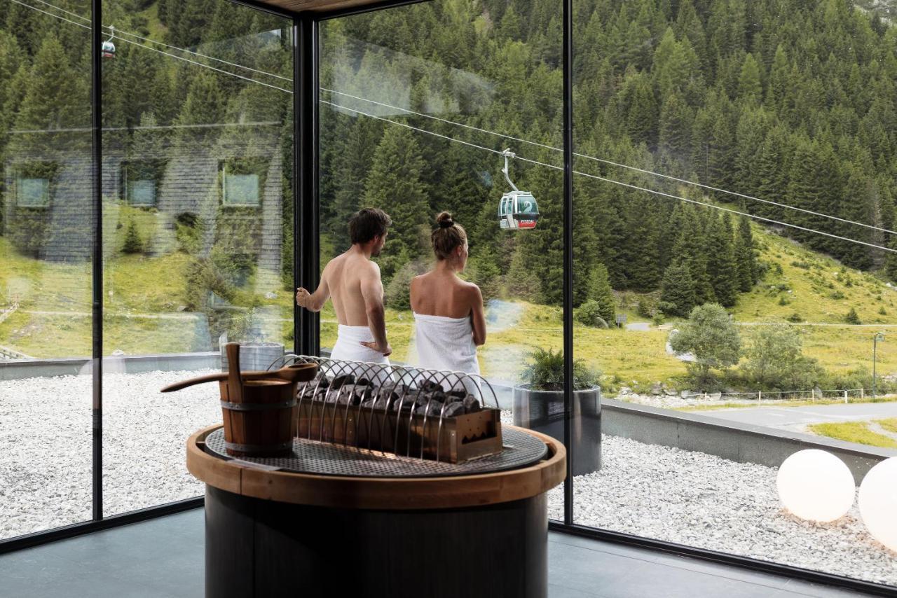Hotel Vier Jahreszeiten Sankt Leonhard im Pitztal Eksteriør bilde