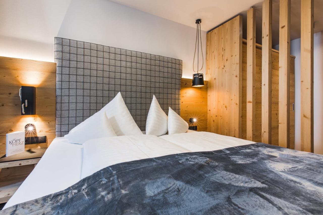 Hotel Vier Jahreszeiten Sankt Leonhard im Pitztal Eksteriør bilde
